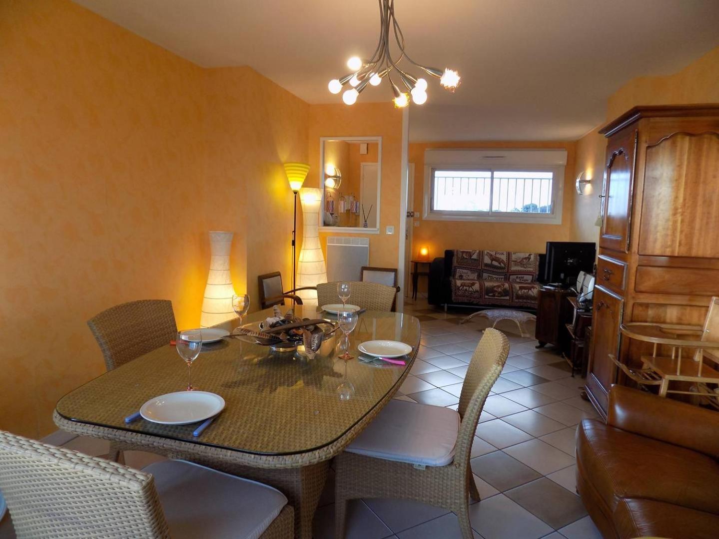 Royan - Pleine Vue Mer Pour Cet Appartement Classe 2 Etoiles - Les Tamaris Exterior foto